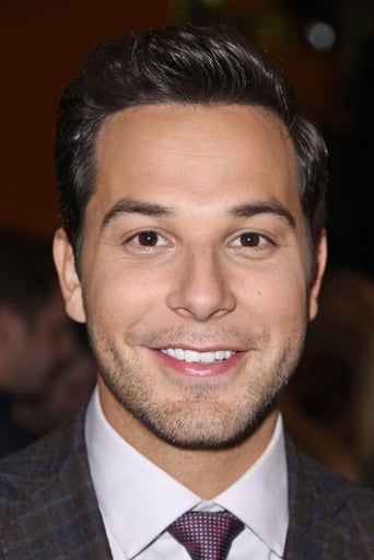 Immagine di Skylar Astin