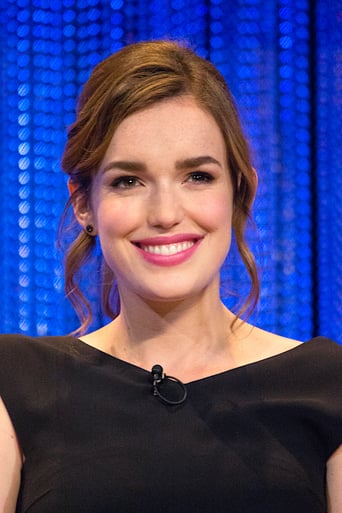 Immagine di Elizabeth Henstridge