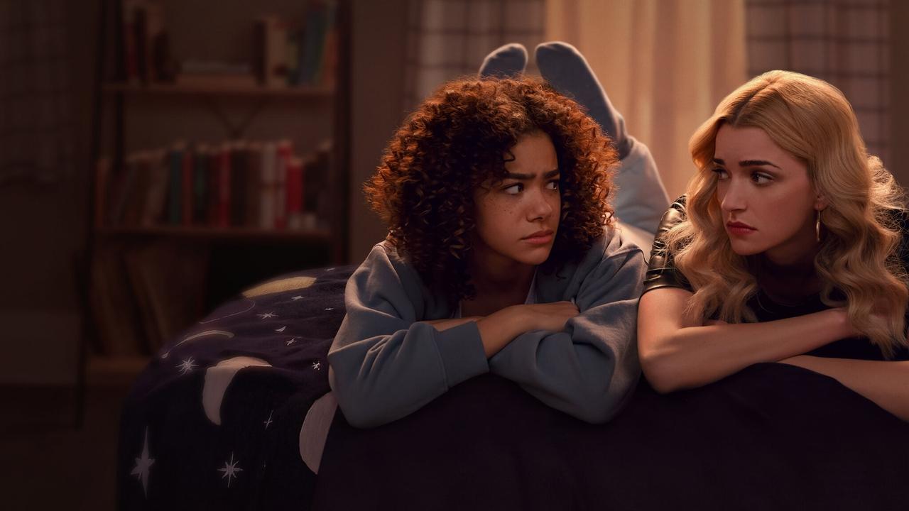 Poster della serie Ginny & Georgia