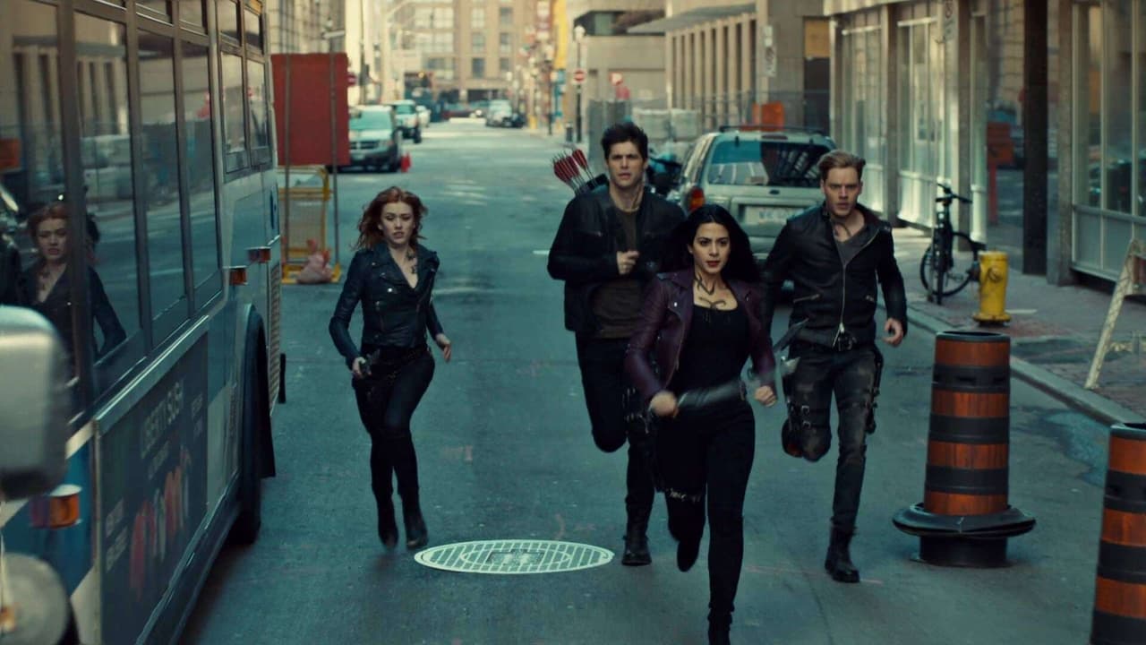 Poster della serie Shadow Hunter